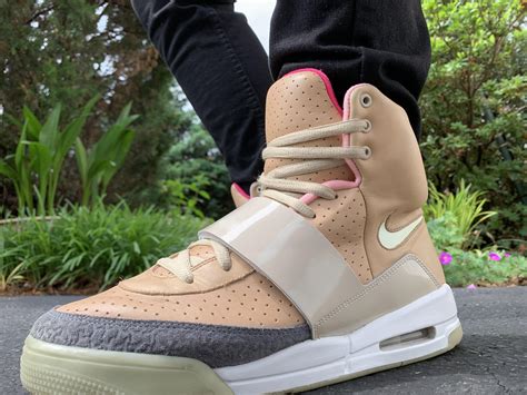 nike yeezy 1 net tan